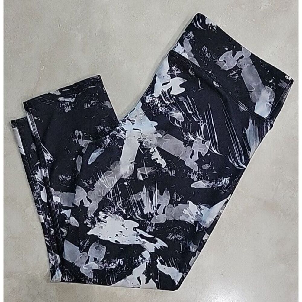 Fabletics womens leggings black and white capris pocket see‎ measurments